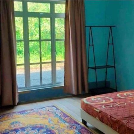 Teratak Kayu Homestay Batu Pahat Exterior foto
